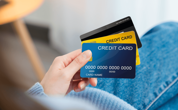 Advantages and Disadvantages of Credit Cards